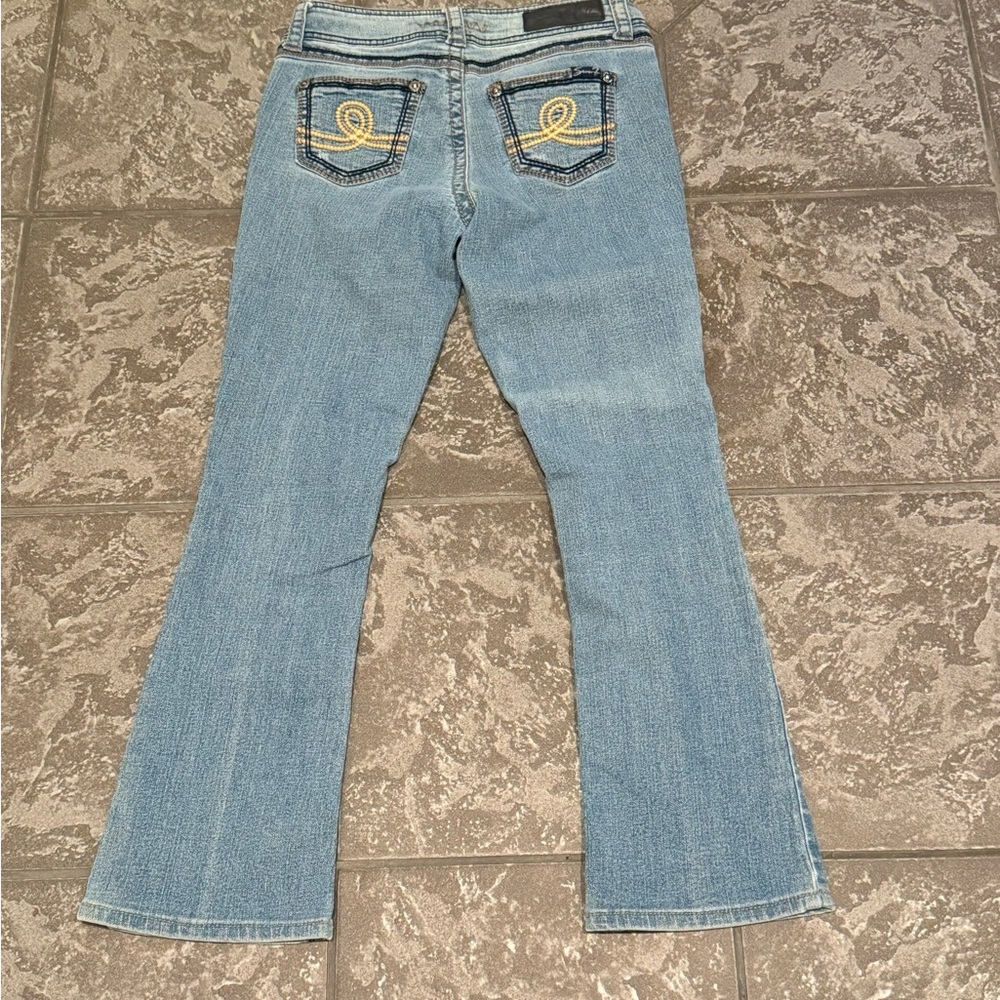Seven 7 Women's Light Blue Denim Jeans Boot Cut Size 4 26" Inseam 5 Pockets $89 - Picture 2 of 8
